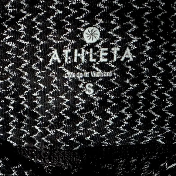 Athleta Yoga Pants / Work Out Pants Size Small Black W Gray Zigzag Hidden Pocket - Picture 4 of 11